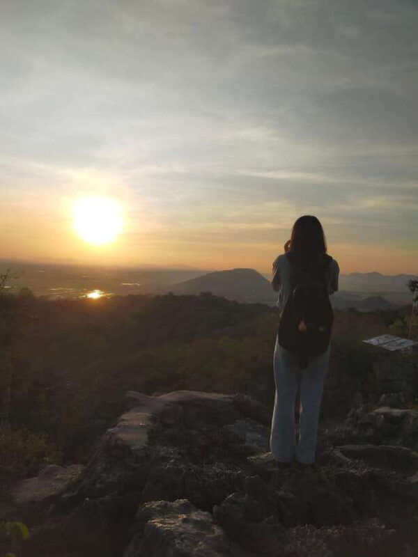 a-day-tuktuk-bambootrain-banan-killing-bat-caves-sunset