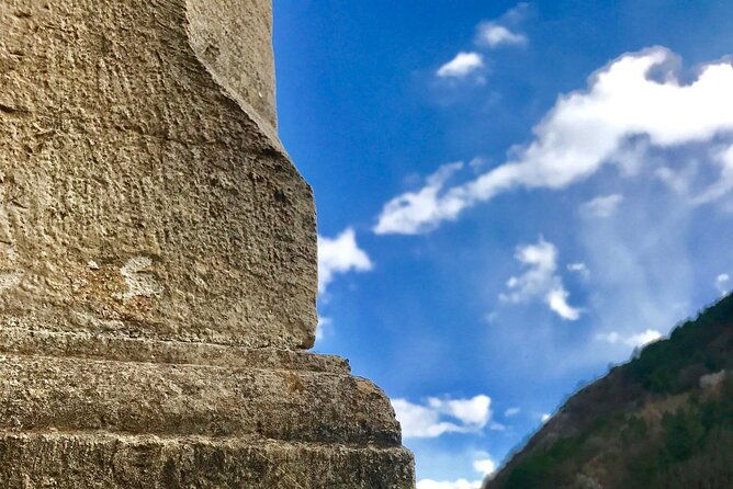 a-day-with-the-shepherd-milking-sheeps-and-making-cheese-in-the-national-park-of-abruzzo