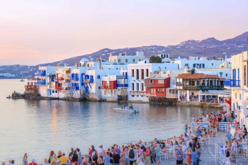 a-family-walking-adventure-mykonos-towns-highlights