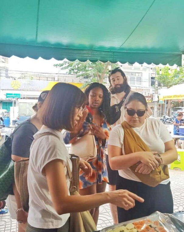 a-flavorful-journey-through-bangkoks-hidden-food-gems