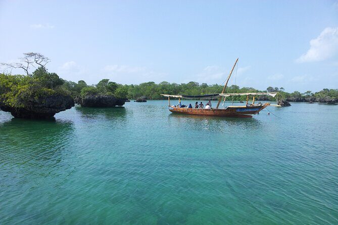 A Full Day Safari Blue Tour And Blue Lagoon - Key Points
