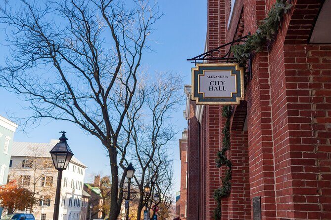 A Guided Walking Tour through Historic Old Town Alexandria - The Sum Up