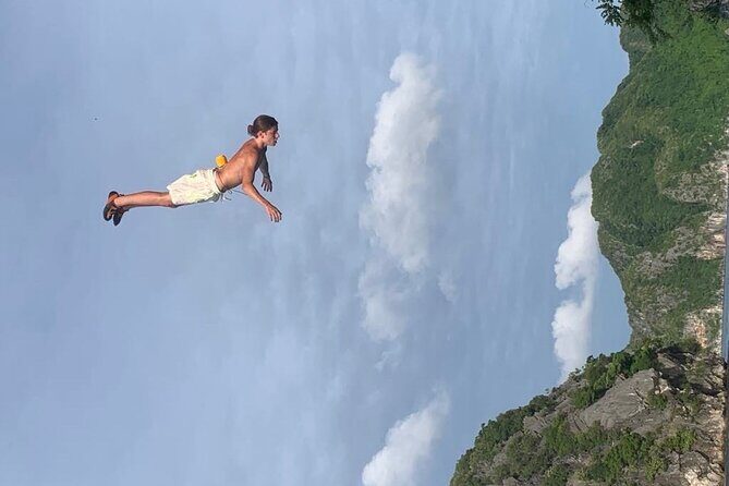 A half day deep water soloing in Lan Ha Bay - Cat Ba. - The Sum Up