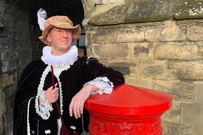 a-historical-tour-of-warwick-with-queen-elizabeths-secret-lover