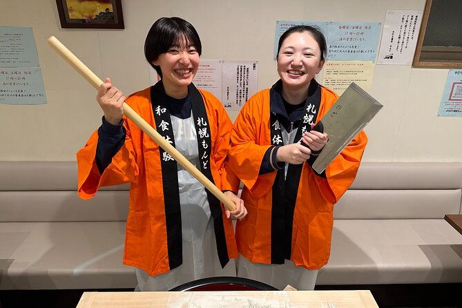 a-japanese-food-experience-plan-in-sapporo-where-you-can-enjoy-tempura-and-3-types-of-hokkaido-only-sake-along-with-a-soba-making-experience