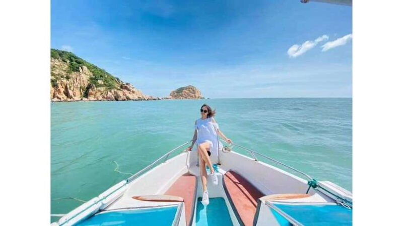 a-journey-to-the-serene-vinh-hy-bay-discovering-hidden-gems