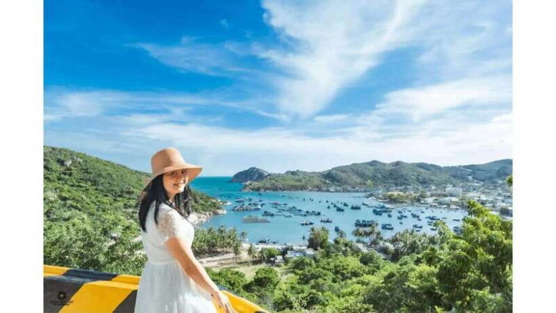 a-journey-to-the-serene-vinh-hy-bay-discovering-hidden-gems