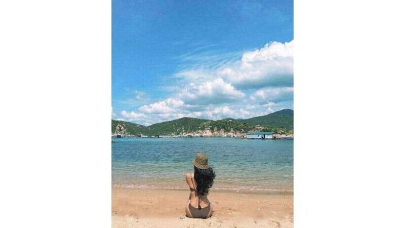 a-journey-to-the-serene-vinh-hy-bay-discovering-hidden-gems