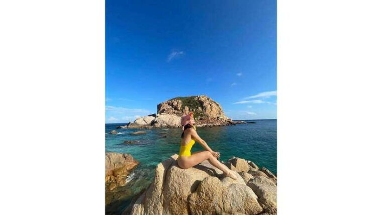 a-journey-to-the-serene-vinh-hy-bay-discovering-hidden-gems