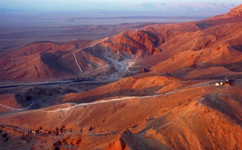 A Luxor Excursion to Habu Temple, Valley of Workers & Queens - Key Points