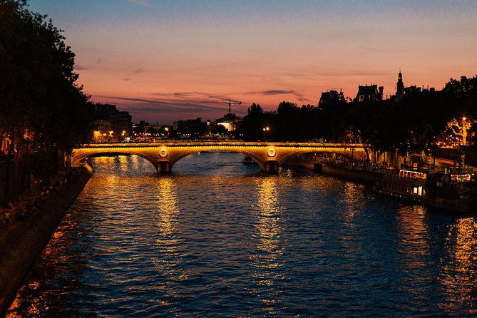 a-magical-evening-in-paris-with-locals-private-city-walking-tour