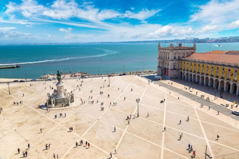 a-morning-exploration-a-1-5-hour-private-tour-of-lisbon