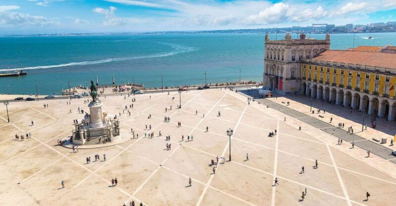 a-morning-exploration-a-1-5-hour-private-tour-of-lisbon