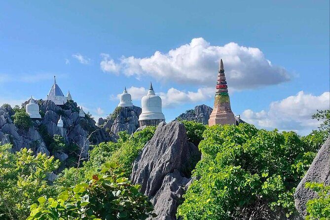 A mountain top temples Wat Chalermphrakiat Lampang - Practical Details and Tips