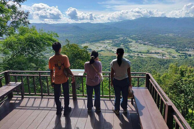 A mountain top temples Wat Chalermphrakiat Lampang - Who Will Love This Tour?