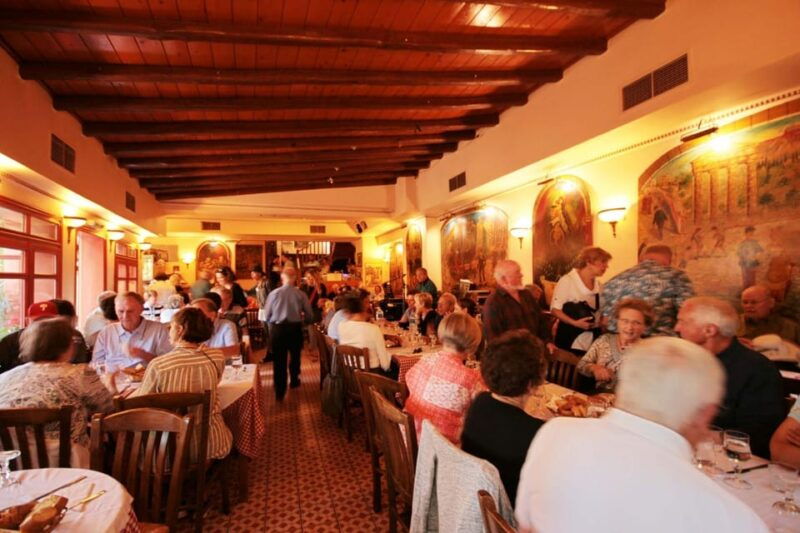 a-night-in-athens-dinner-and-music-under-the-stars