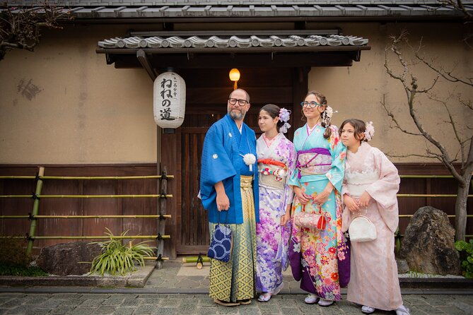 a-privately-guided-photoshoot-in-beautiful-kyoto
