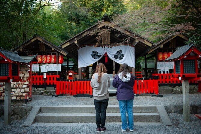 A Professional Guided Photoshoot in Arashiyama - Practical Details and Considerations