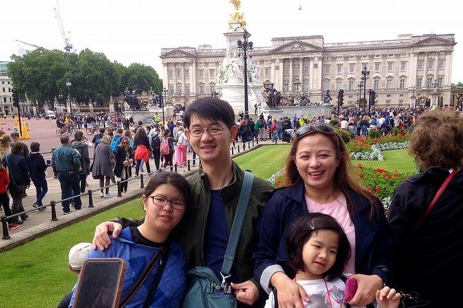 A Royal London Private Taxi Tour - Navigating the Price and Value