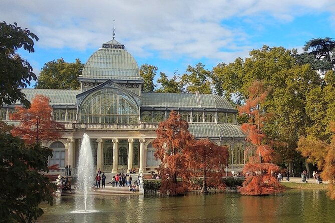 a-self-guided-tour-of-el-retiro-parks-rise-ruin-and-redemption