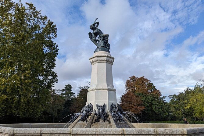 a-self-guided-tour-of-el-retiro-parks-rise-ruin-and-redemption