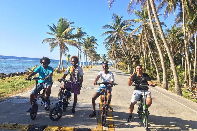 a-small-bottle-opener-of-what-san-andres-island-can-offer-you