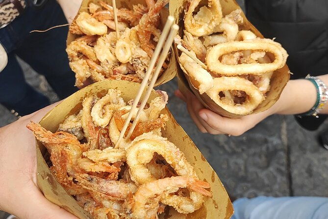 a-street-food-journey-through-heart-of-naples