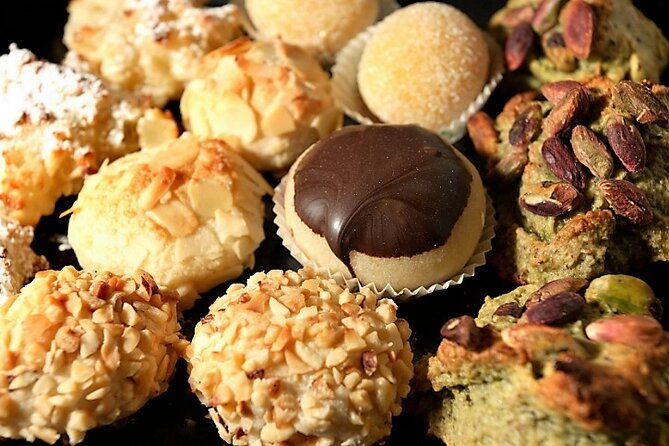 a-sweet-stroll-through-venice-pastries-chocolate-and-gelato