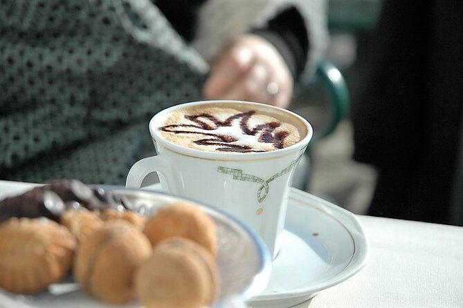 a-sweet-stroll-through-venice-pastries-chocolate-and-gelato