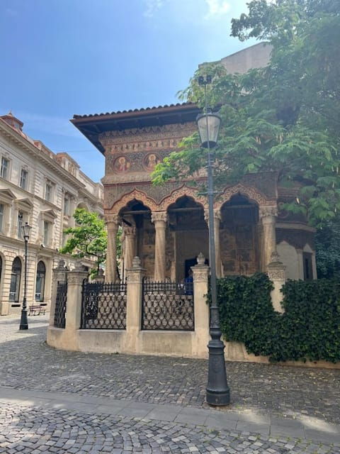 a-tale-of-bucharest-old-town-walking-tour