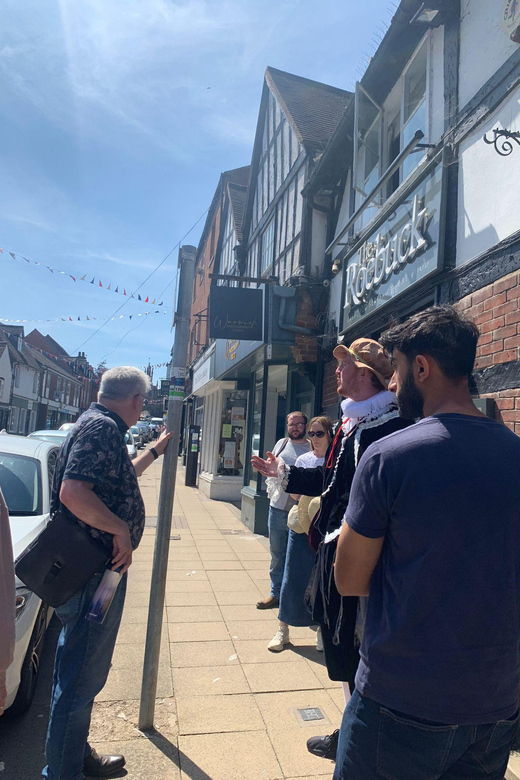 a-tour-of-warwick-with-queen-elizabeths-secret-lover