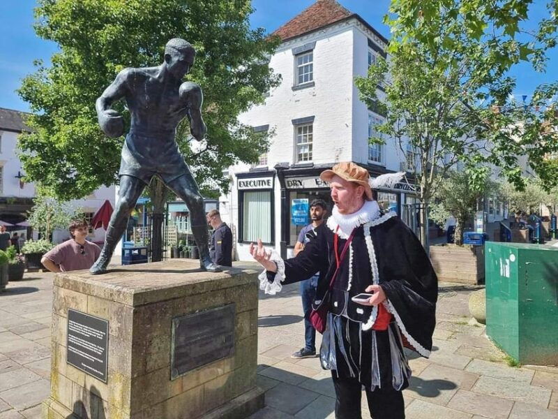 a-tour-of-warwick-with-queen-elizabeths-secret-lover
