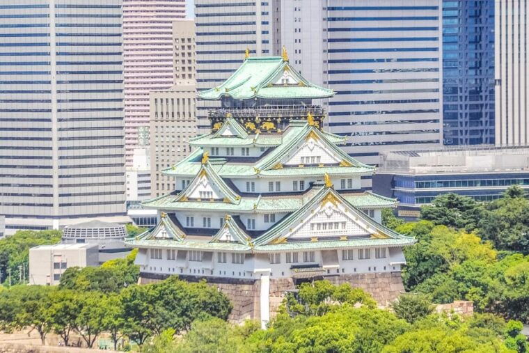 a-tour-to-explore-the-symbol-of-osaka-osaka-castle