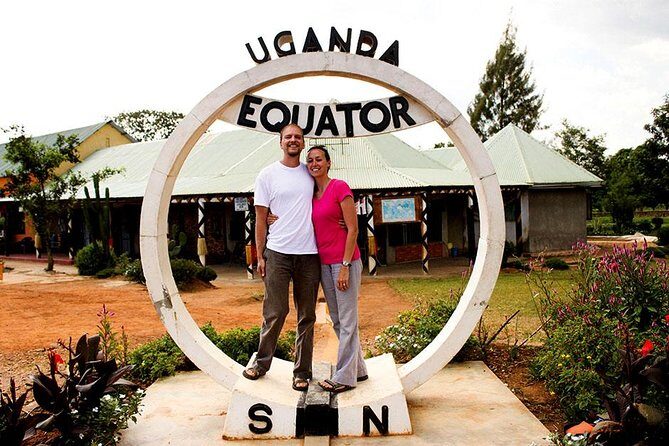 A Tour To Uganda Equator - Reaching the Equator at Kayabwe