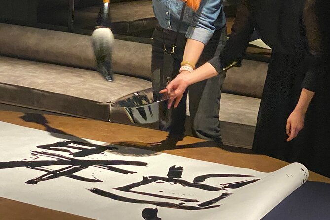 a-unique-calligraphy-experience-in-kyoto