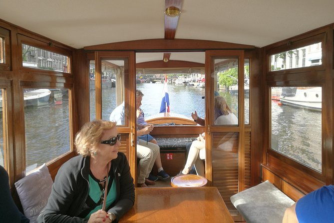 a-unique-experience-semi-private-cruise-authentic-stylish-boat-book-leemstar