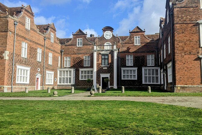 a-walk-through-tudor-ipswich-tour-and-exploration-game