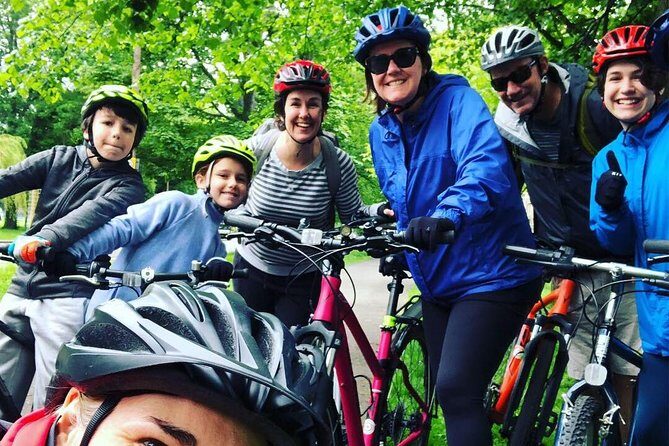 'A Wee Pedal's' Award-Winning Circular Cycle Tour of Edinburgh! - What’s Included and What You Should Bring