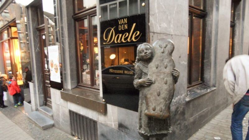 aachen-old-town-guided-fountain-rally