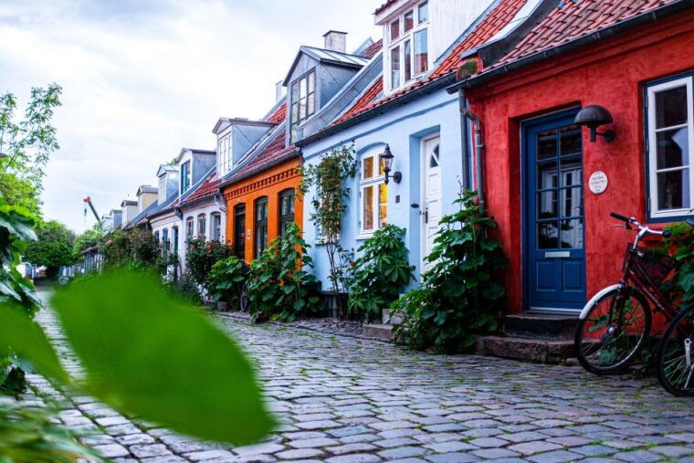 aarhus-express-walk-with-a-local-in-60-minutes