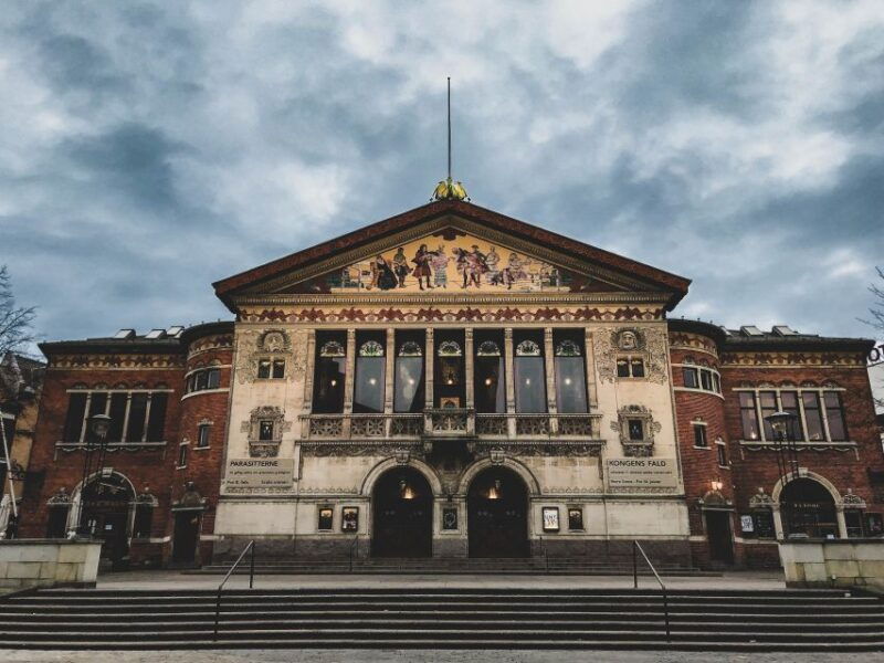 aarhus-surprise-city-walking-tour-with-local-guide