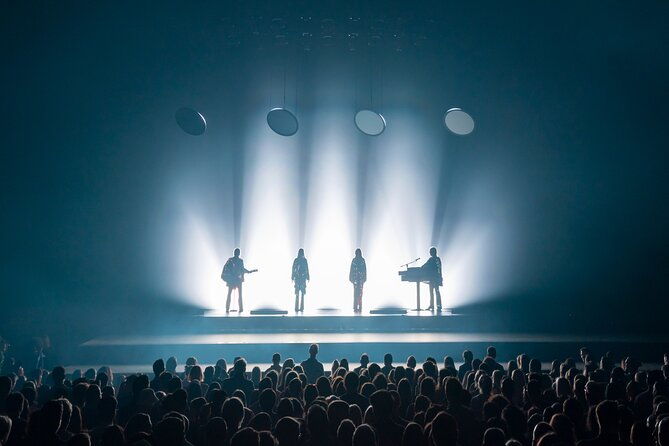 abba-voyage-express-coach-with-ticket-option-from-central-london