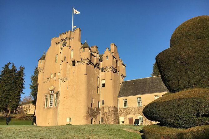 aberdeen-airport-train-harbour-transfer-private-guided-tour