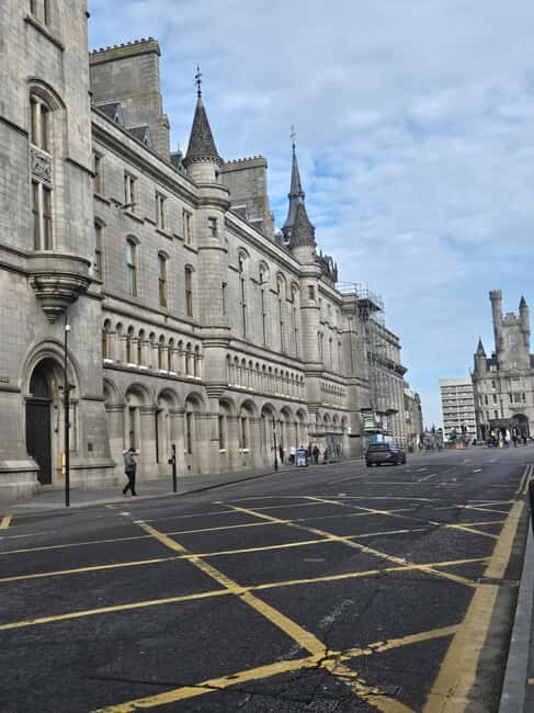 Aberdeen: City Center and Old Aberdeen Walking Tour - A Closer Look at the Aberdeen Walking Tour