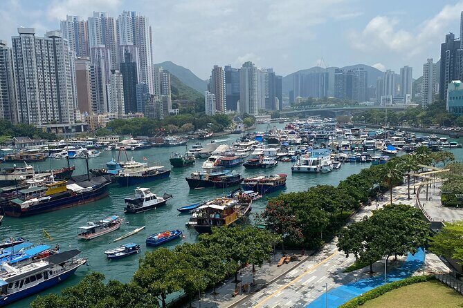 Aberdeen fisherman cultural tour+dim sum by local - Key Points