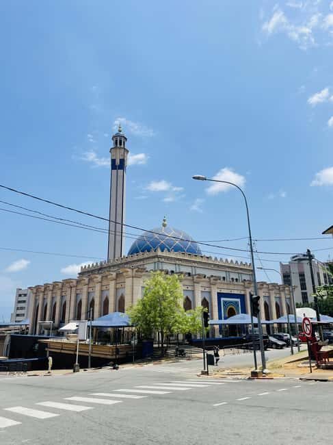 Abidjan City Tour - Transportation, Group Size, and Logistics