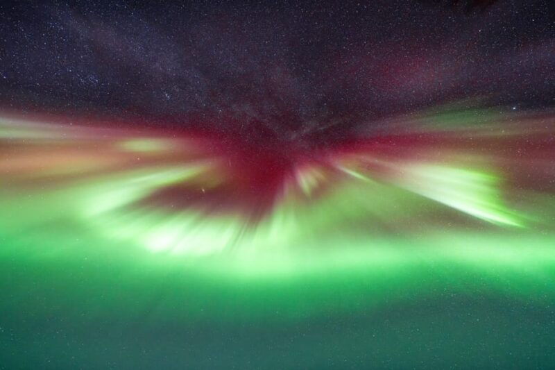 abisko-aurora-car-chasing-tour-with-photographer