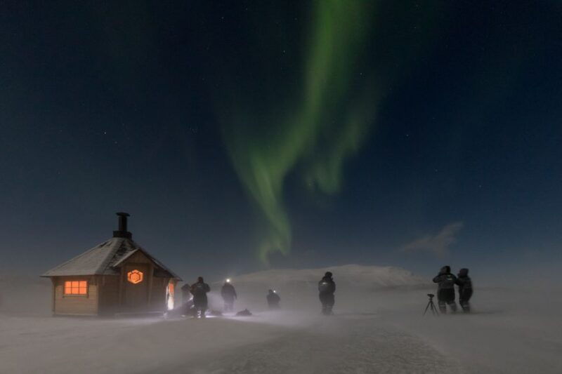 abisko-national-park-northern-lights-photo-tour