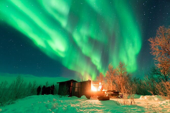abisko-northern-lights-tour-with-photographer