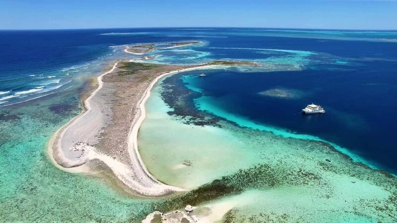 Abrolhos Islands 5 Day Cruise & Fly from Geraldton - Key Points